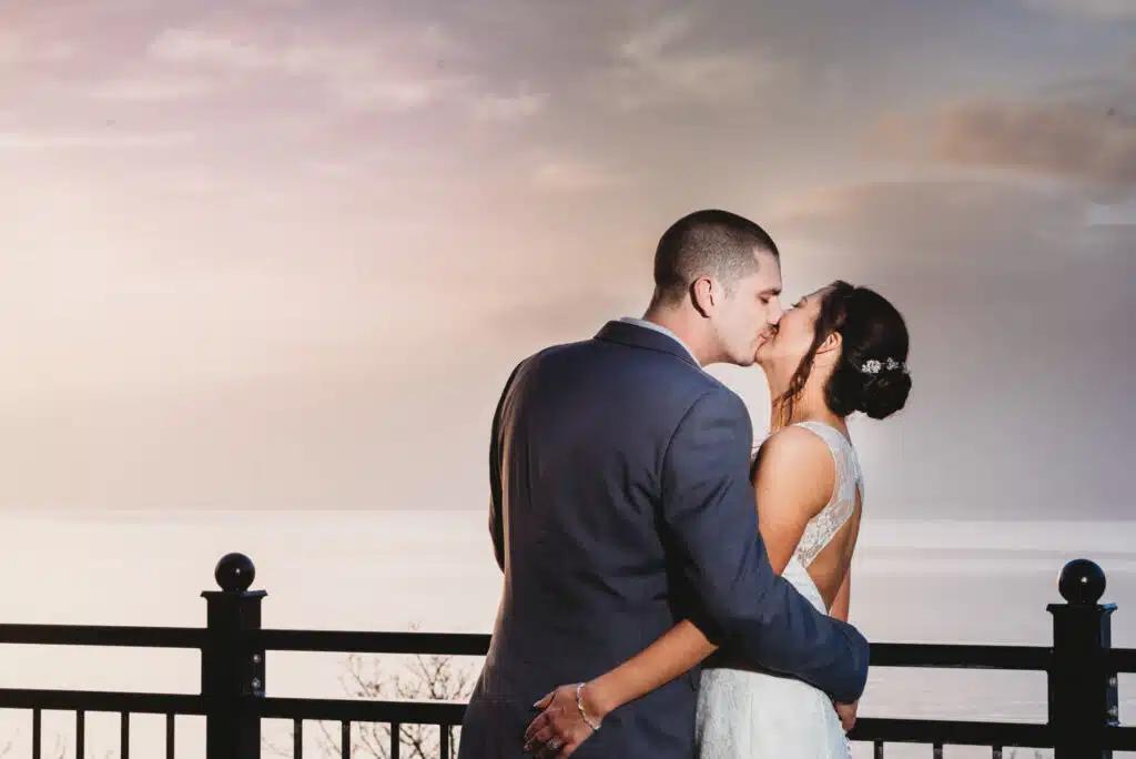 sun set kiss Walton-Park-hotel-wedding-photographer